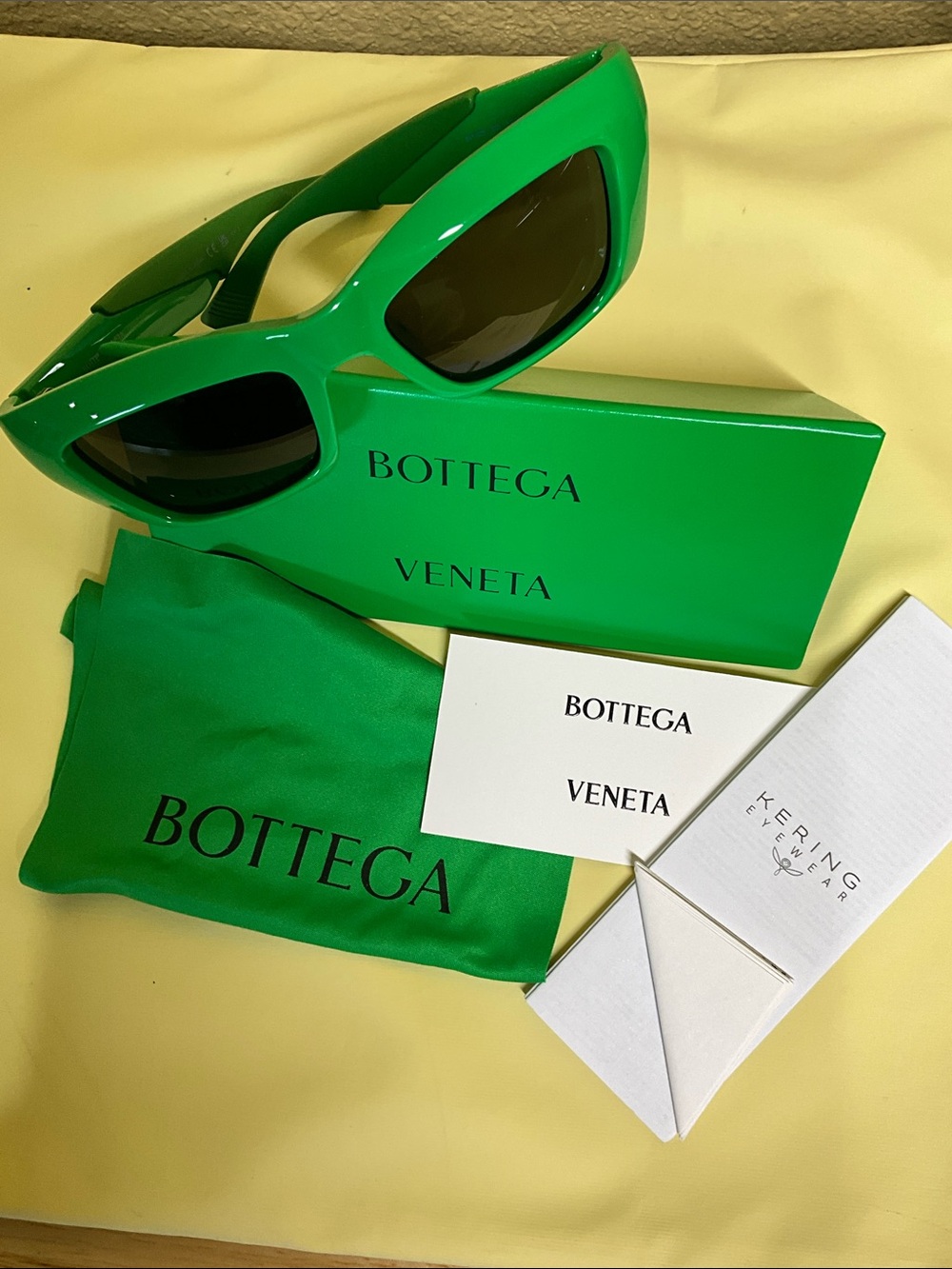 Bottega Veneta Vibrant Green Rectangular Sunglasses